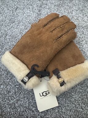 UGG Chestnut Suede Shearling-Lined Gloves